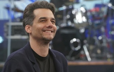 Wagner Moura anuncia retorno ao teatro após 16 anos com estreia em solo brasileiro
