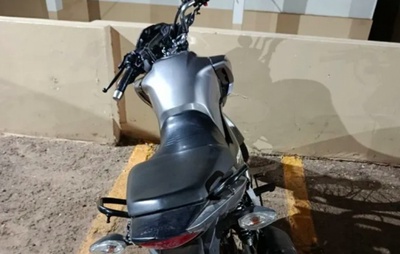 Moto de entregador roubada em Caetité é recuperada pela PM com possível terceiro envolvido