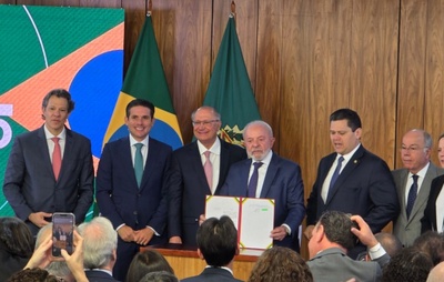 Lula lança MP Brasil Soberano com R$ 30 bilhões para empresas afetadas por tarifas dos EUA