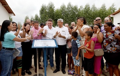 Governo da Bahia anuncia obras de infraestrutura e inaugura cerca de 53 casas no sul baiano