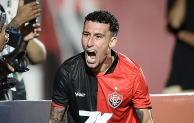 Baralhas sofre com tontura e desfalca o Vitória por tempo indeterminado