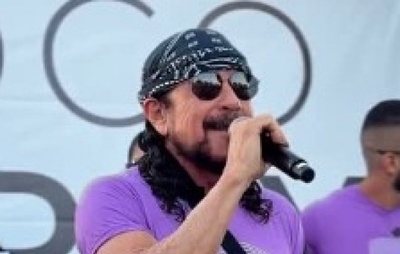 Bell Marques lamenta ausência em corrida após cirurgia no ombro, mas garante show com a mão direita