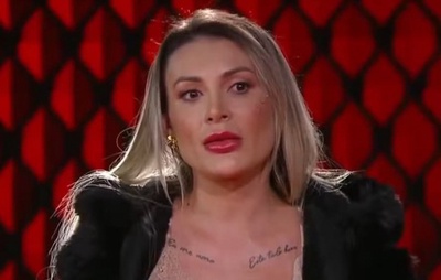 Andressa Urach explica bifurcação na língua e planos para fundar sua própria igreja