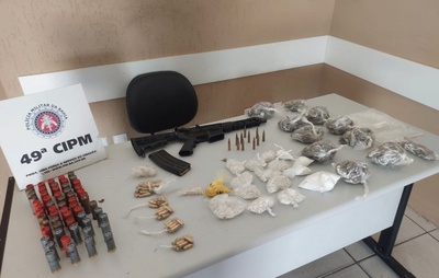 PM apreende fuzil e drogas após confronto no bairro de São Cristóvão, em Salvador