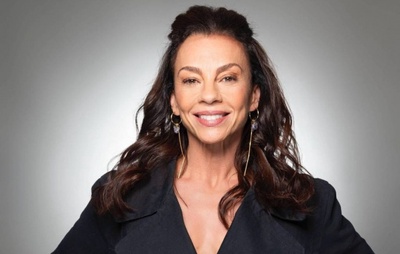 Após 12 anos, Carla Marins celebra retorno à Globo