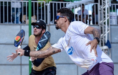Baianos se destacam e dupla nº 1 do mundo sobrevive a estreia dramática no ITF BT 400 de Feira de Santana