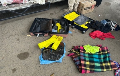 Passageira é presa com 24 kg de drogas em ônibus na BR-116 em Feira de Santana