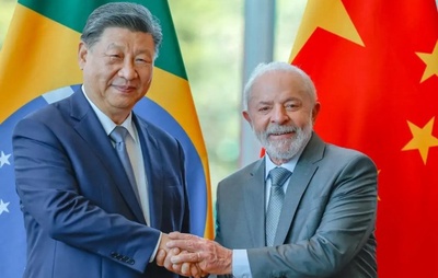 Xi Jinping oferece apoio ao Brasil e propõe unidade do Sul Global em diálogo com Lula