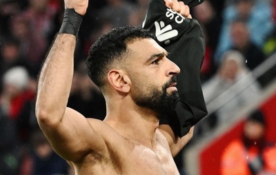 Salah evita zebra, Liverpool vence lanterna e se isola de vez no Inglês