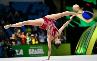 Brasil estreia no Mundial de Ginástica Rítmica com boas apresentações no Rio de Janeiro