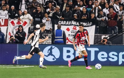 Vitória empata com Corinthians na Neo Química Arena e escapa do Z4 no Brasileirão