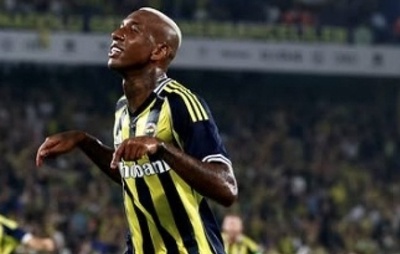 Fenerbahçe goleia Feyenoord e avança na Liga dos Campeões com show de brasileiros