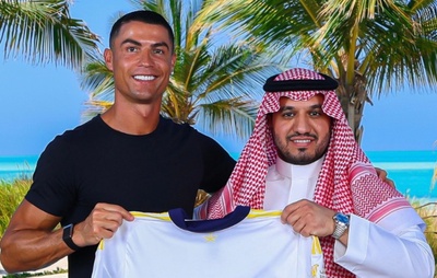 Cristiano Ronaldo renova com Al-Nassr até 2027 e seguirá em busca do milésimo gol na carreira