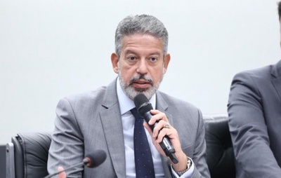 Lira reclama de demora do governo em envio de dados e diz que projeto do Imposto de Renda pode não ser votado