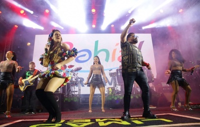 Limão com Mel embala o público no Pelourinho na última noite de São João da Bahia