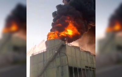 VÍDEO: Incêndio atinge torre de fábrica de químicos no polo industrial de Camaçari