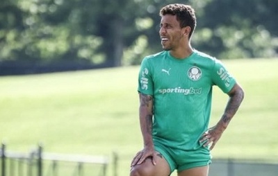 Grêmio acerta com Marcos Rocha, lateral de 36 anos, ex-Palmeiras, por dois anos