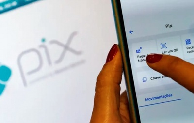Professora de Eunápolis sofre golpe de Pix e perde mais de R$ 100 mil após ameaças