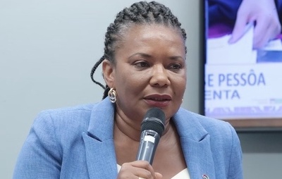 VÍDEO: Ministra Margareth Menezes nega conflito de interesse por cachê recebido no Carnaval 2025