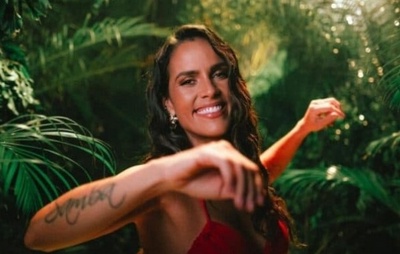 Ju Moraes e Jessica Cores levantam suspeitas de romance com fotos em clima íntimo