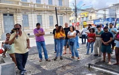 Ato público em Feira de Santana pede redução de escala de trabalho 6x1