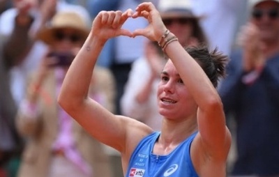 Francesa avança às quartas de final em Roland Garros e sobe mais de 200 posições no ranking