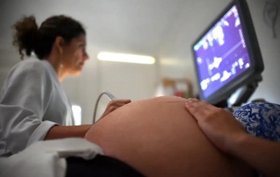 Programa em Salvador oferta assistência especializada para pessoas interessadas em gestar