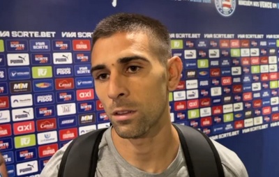 Acevedo celebra triunfo do Bahia e projeta novas oportunidades entre os titulares: "Sigo trabalhando"