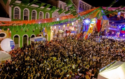 Confira as atrações que agitam o 4º dia de São João da Bahia no Parque de Exposições e os shows do Pelourinho e Paripe