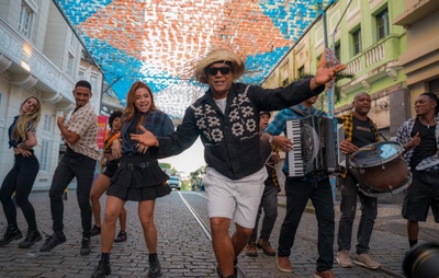 Márcio Victor lança clipe junino gravado no Centro Histórico de Salvador