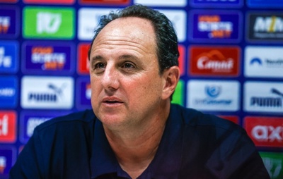 Rogério Ceni destaca classificação do Bahia, mas lamenta falta de efetividade ofensiva
