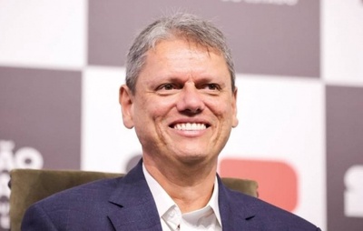 Paraná Pesquisas: Tarcísio Freitas lidera intenção de votos em São Paulo e seria reeleito governador