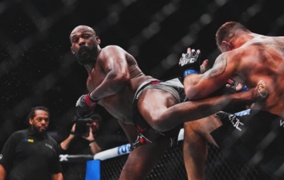 Jon Jones anuncia aposentadoria do UFC: “Decisão tomada depois de muita reflexão”