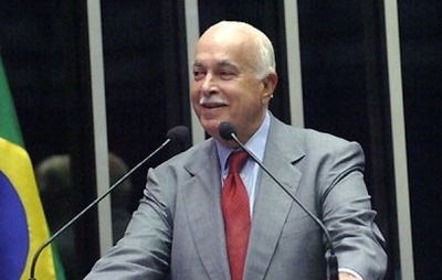 Residência de alto padrão do ex-senador ACM em Brasília gera polêmica por abandono e focos de dengue