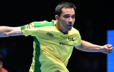 Título inédito! Hugo Calderano bate nº1 do mundo e vence Copa do Mundo de Tênis de Mesa