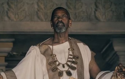 Denzel Washington afirma ter tido cena de beijo gay cortado de ‘Gladiador 2’