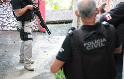 Monte Santo: Homem Preso em Flagrante com Dois Rifles e Munições em Mandado de Busca