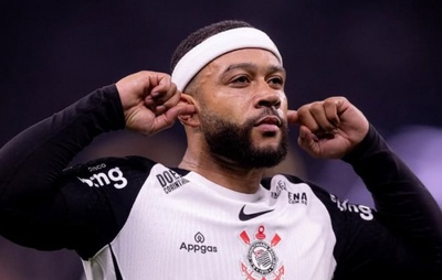 Memphis Depay notifica Corinthians por dívida milionária e ameaça descumprir obrigações no clube