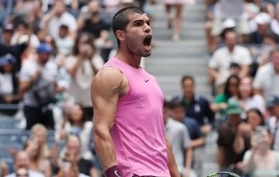 Alcaraz vence Djokovic e avança à final do US Open pela 2ª vez