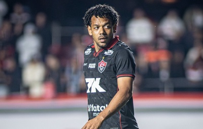 Vitória: Romarinho sofre lesão e se junta a lista de 10 desfalques para jogo contra Juventude