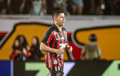 Osvaldo destaca invencibilidade do Vitória no Maracanã: "Podemos nos apoiar nisso"
