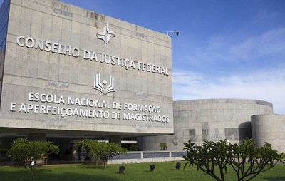 Nova regra permite que folgas e férias de juiz possam somar até 202 dias; entenda