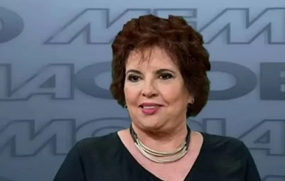 Família, amigos e fãs se despedem de Lúcia Alves em velório no Rio