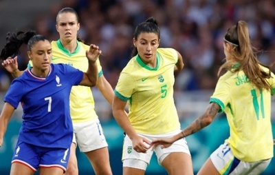 Seleção Brasileira feminina encara a França em amistoso preparatório para a Copa América