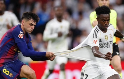 Vini Jr. pede desculpas após reação irritada em clássico e fala com elenco do Real Madrid