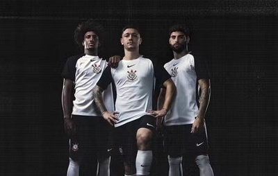 Corinthians lança novo uniforme em homenagem aos 25 anos da conquista do Mundial
