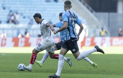 Falta de gols do Bahia no Brasileirão preocupa Rogério Ceni: “Temos menos gols que jogos”