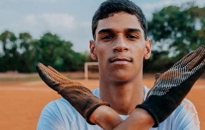 Luva de Pedreiro é internado e deixa fãs apreensivos; companheira atualiza estado de saúde