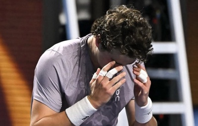 João Fonseca desiste de torneio e encerra temporada após derrota no Masters 1000 de Paris